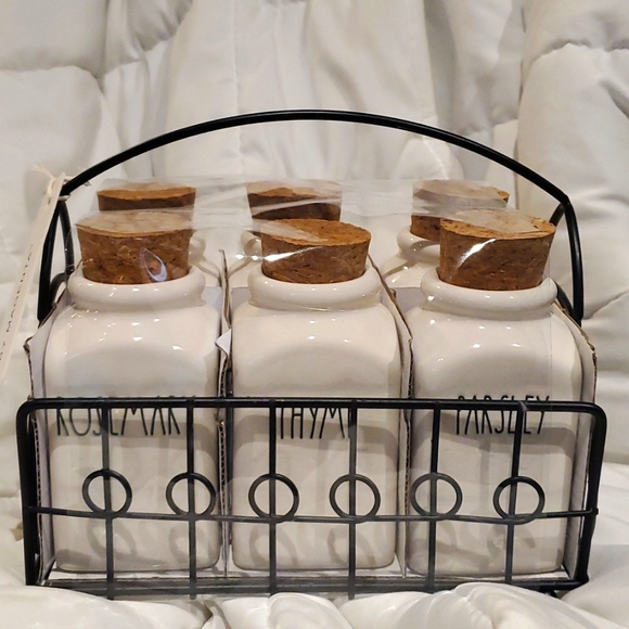 Rae Dunn 6pk Spice Bottles w/ Rack - Picture 1 of 4